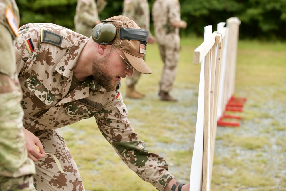 MIRC Soldiers compete to earn German Armed Forces Proficiency Badge