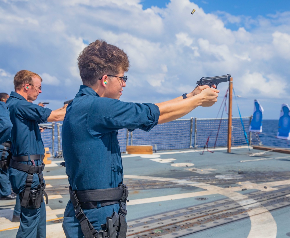 USS Howard (DDG 83) M9 Gunshoot