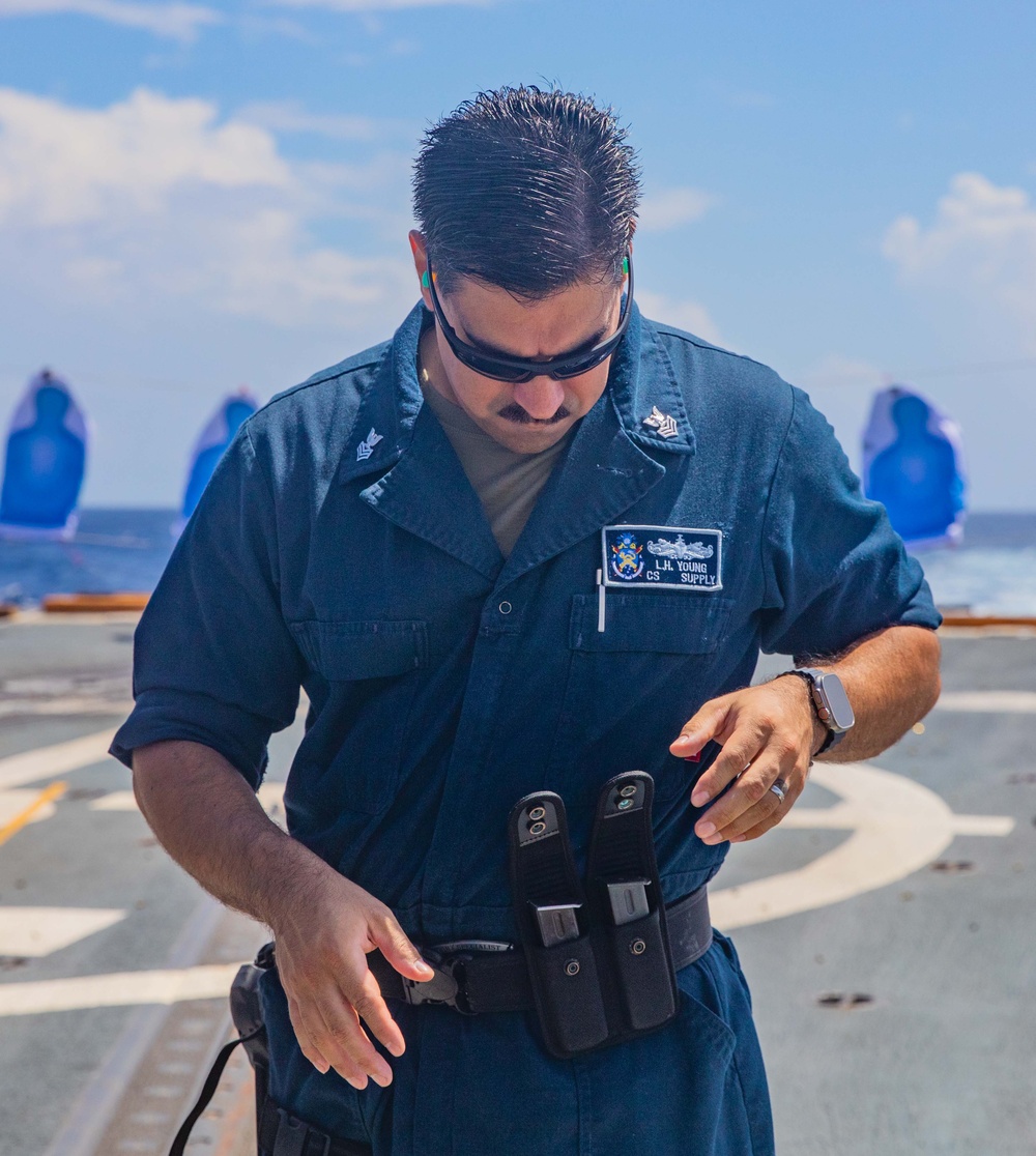 USS Howard (DDG 83) M9 Gunshoot