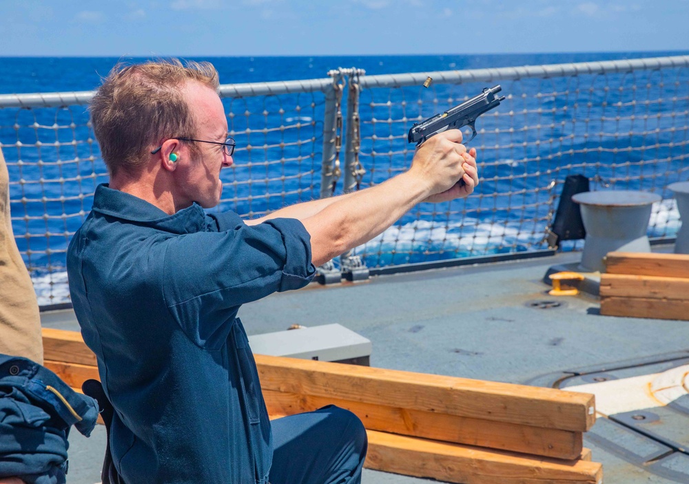 USS Howard (DDG 83) M9 Gunshoot