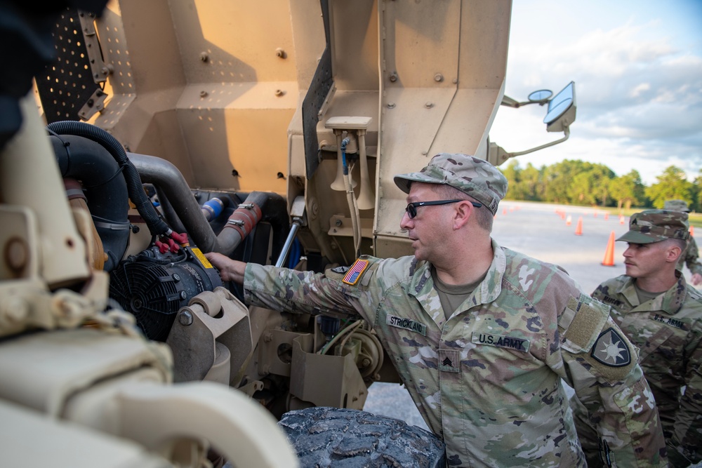 FL National Guard convoy inspection training for Hurricane Idalia