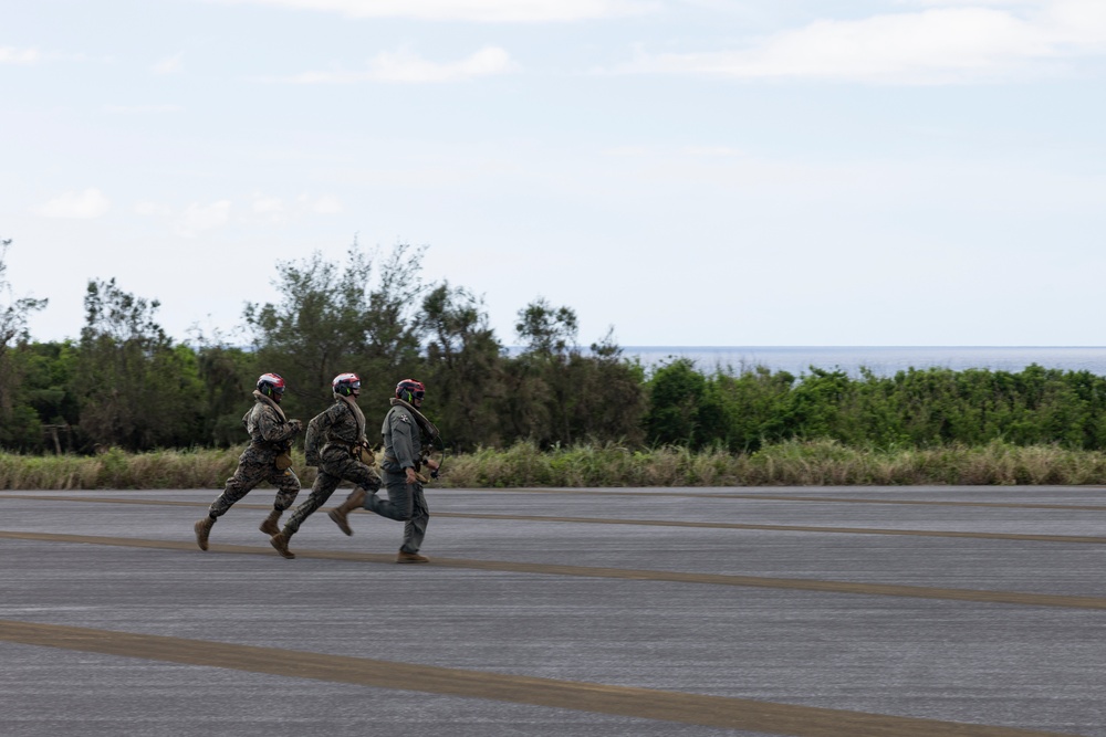 HMH-462 AND HMLA-169 CONDUCT ADGR