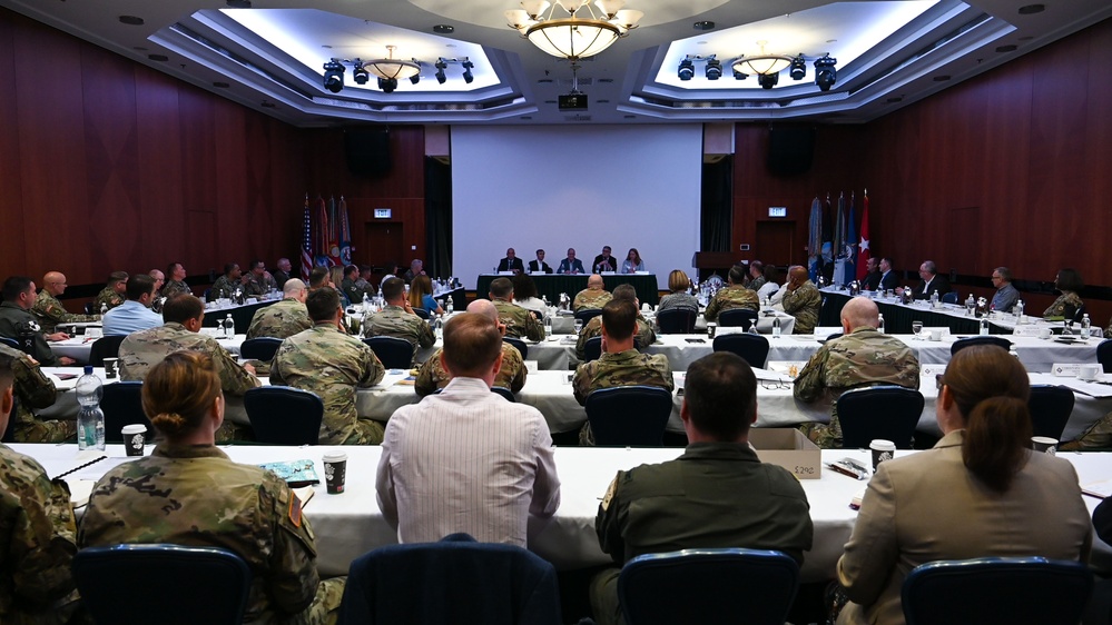 52 FW hosts EUCOM Component Commanders’ Conference