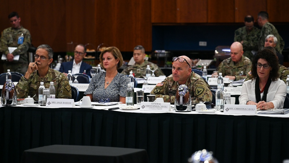 52 FW hosts EUCOM Component Commanders’ Conference