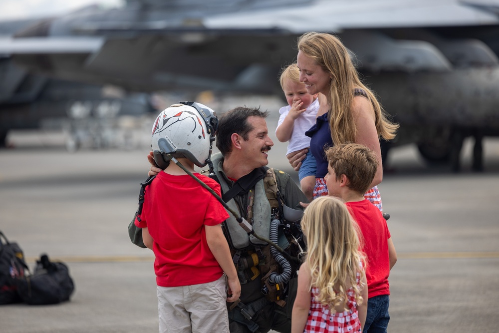 Home Sweet Home; Carrier Air Wing 5 Returns to MCAS Iwakuni