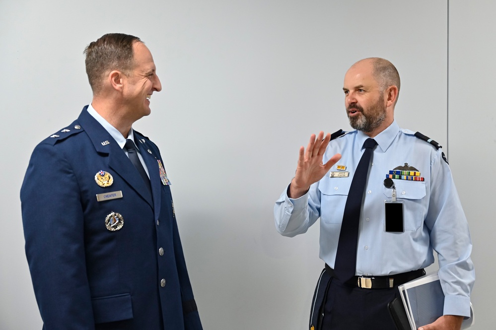 Maj. Gen Cheater meets Australia Air Marshal Phillips