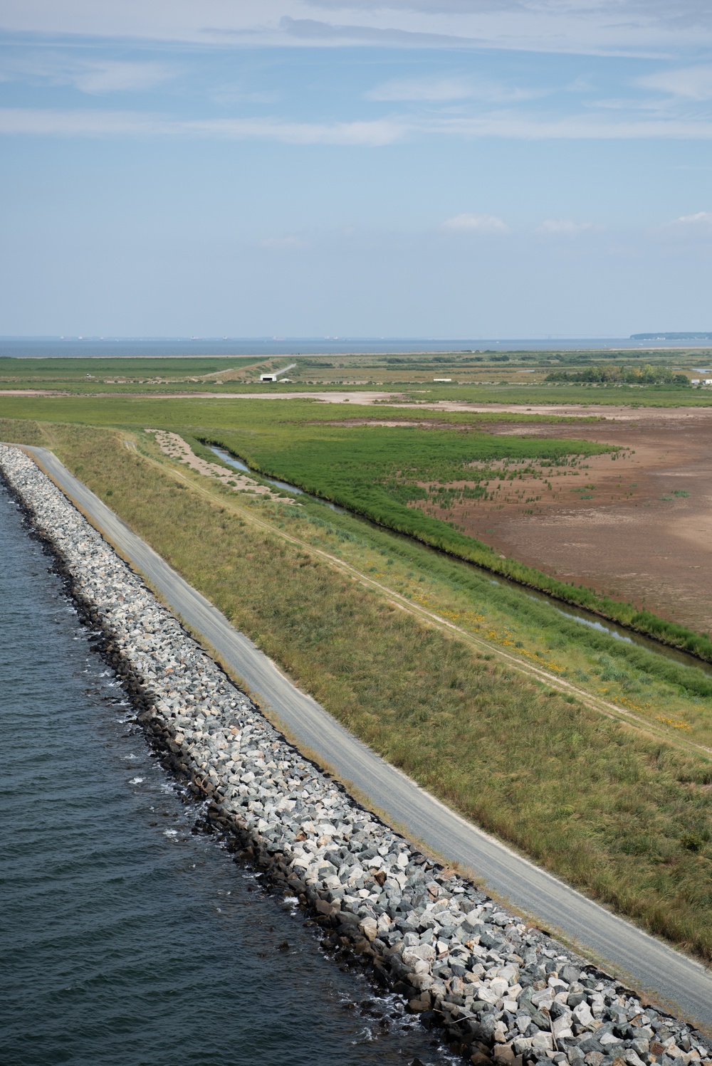 Baltimore District Hosts Senate Staff for Chesapeake Bay Projects Tour