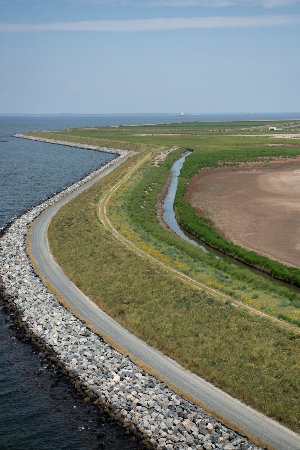 Baltimore District Hosts Senate Staff for Chesapeake Bay Projects Tour