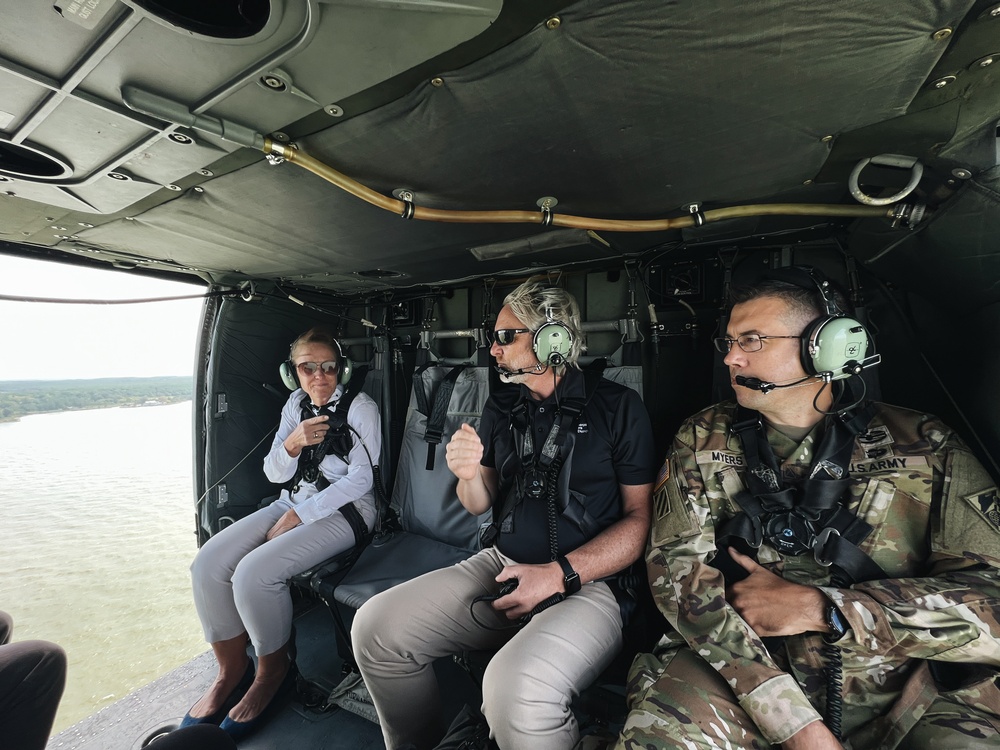 Baltimore District Hosts Senate Staff for Chesapeake Bay Projects Tour