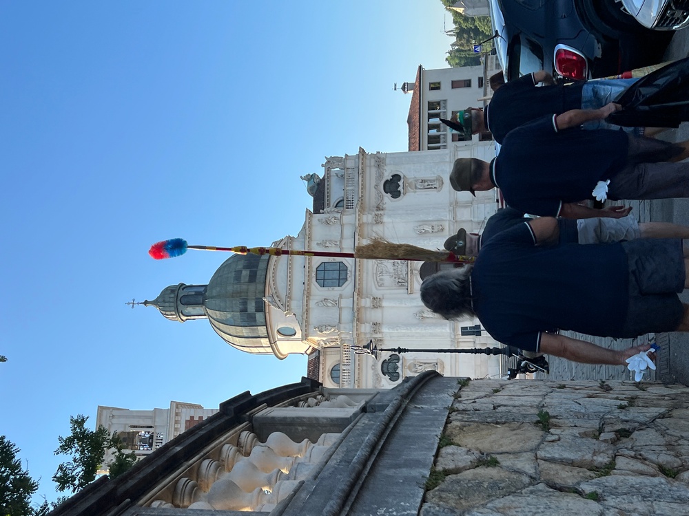 US Soldiers and Alpini team up for annual Monte Berico cleanup