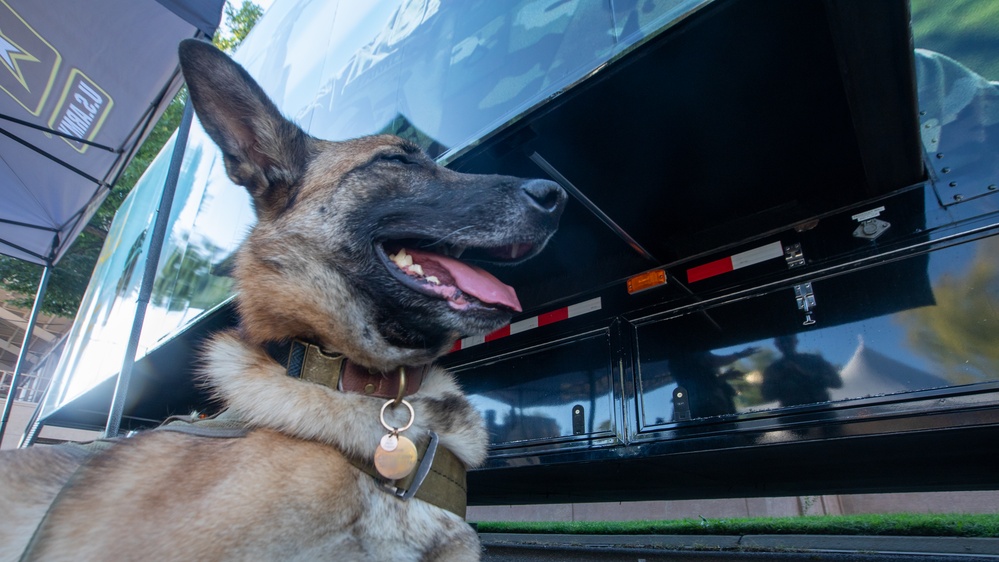 K9 and Recruiters at the Colorado State Fair