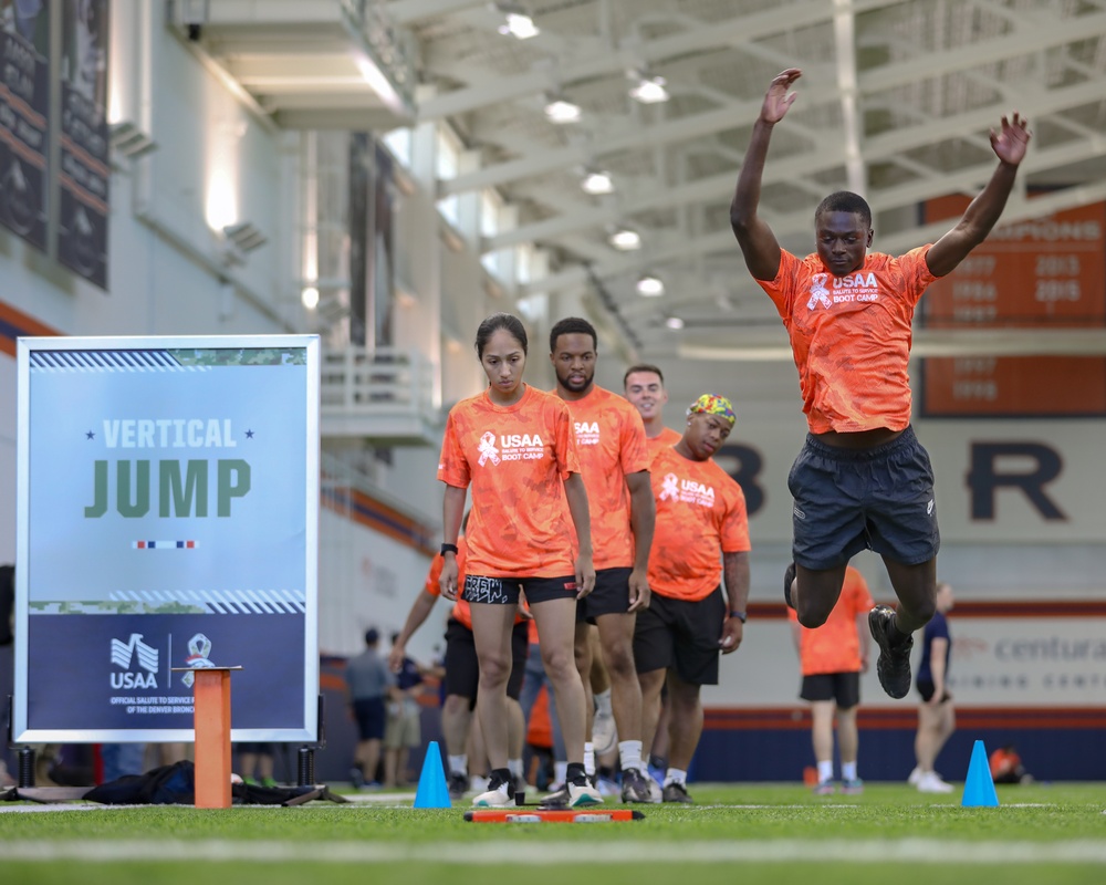 DVIDS - Images - USAA's Salute to Service NFL Boot Camp [Image 5 of 5]