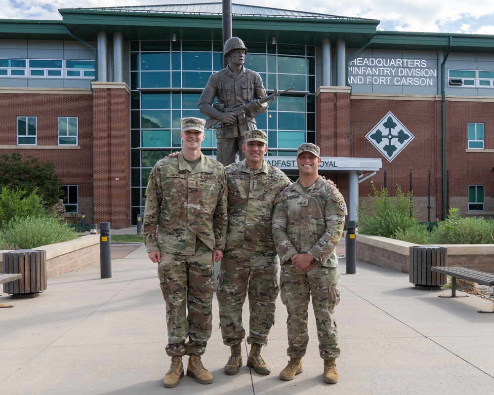 FORSCOM Commanding General visits Fort Carson