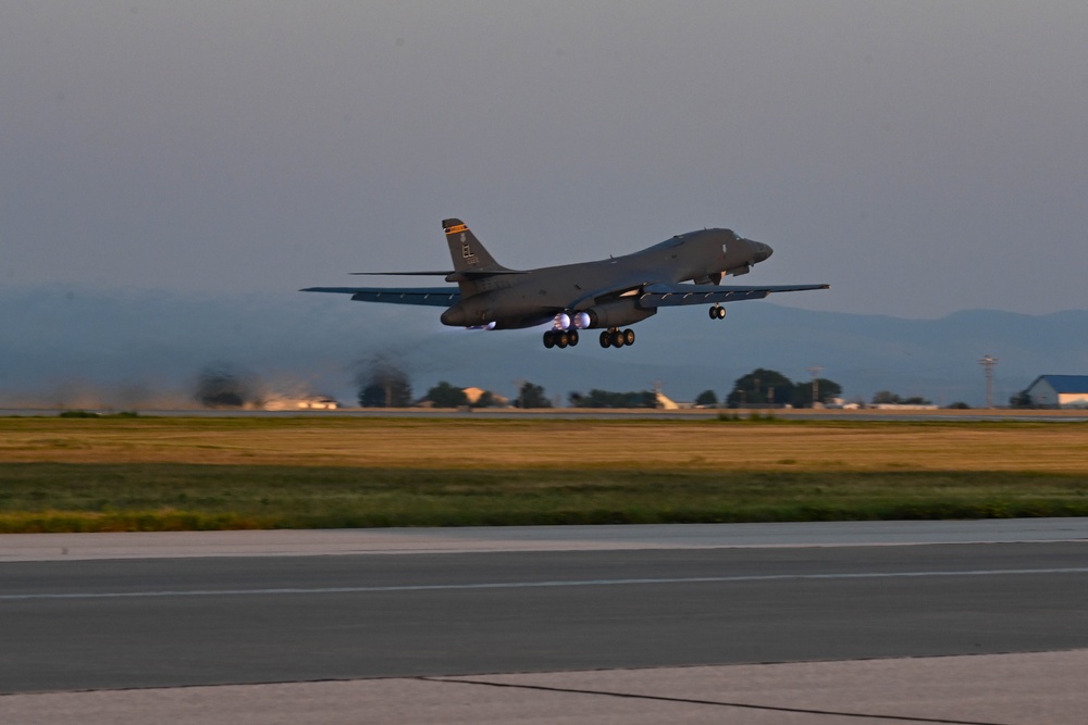 Ellsworth B-1Bs depart for Republic of Korea Air Force and Japan Air Self-Defense Force integration