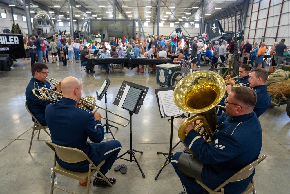 Travis Brass performs at Erickson Aircraft Collection