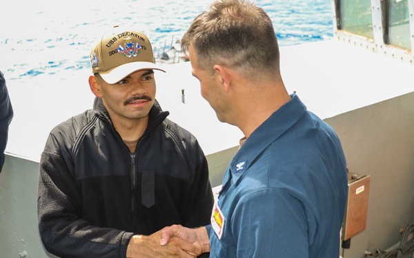 Commander, Destroyer Squadron 9 Visits USS Decatur (DDG 73)