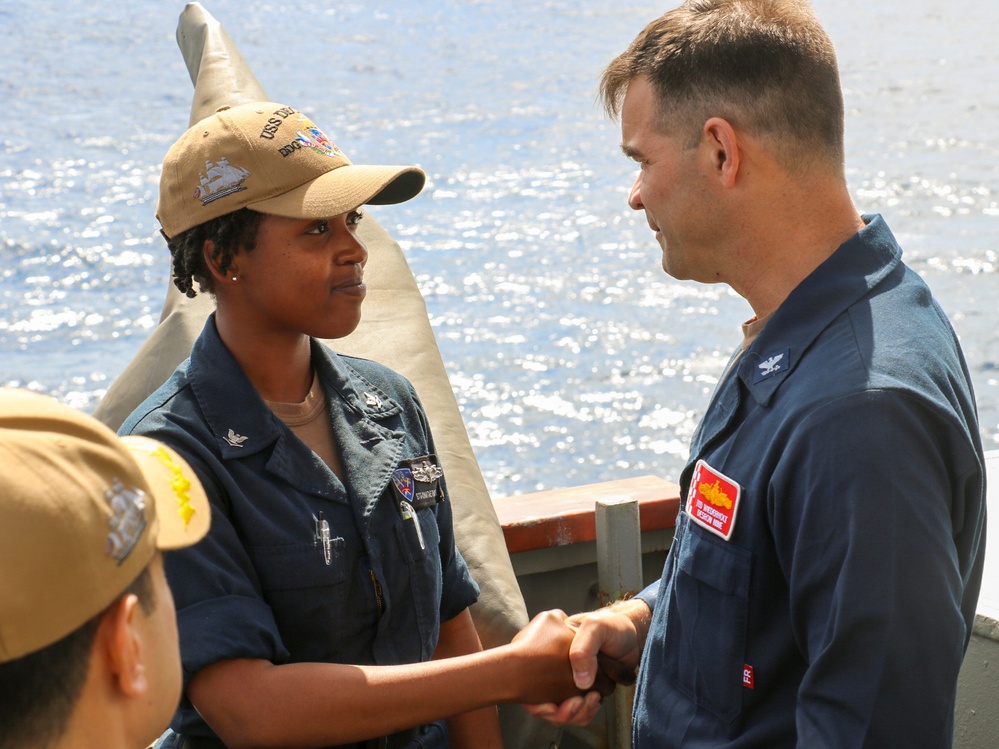 Commander, Destroyer Squadron 9 Visits USS Decatur (DDG 73)