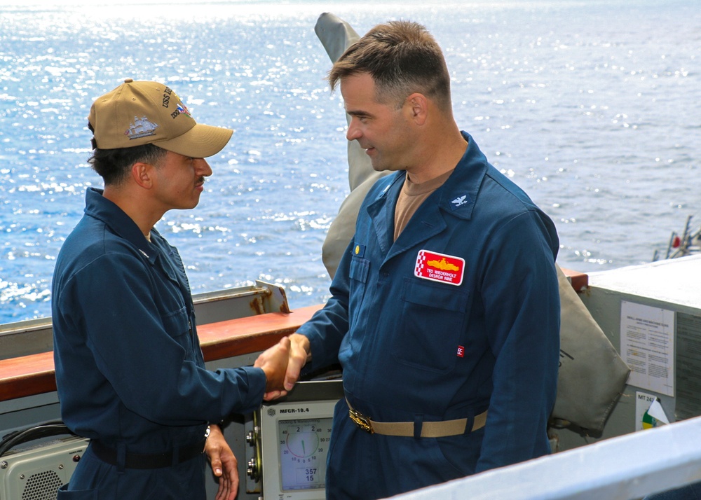 Commander, Destroyer Squadron 9 Visits USS Decatur (DDG 73)