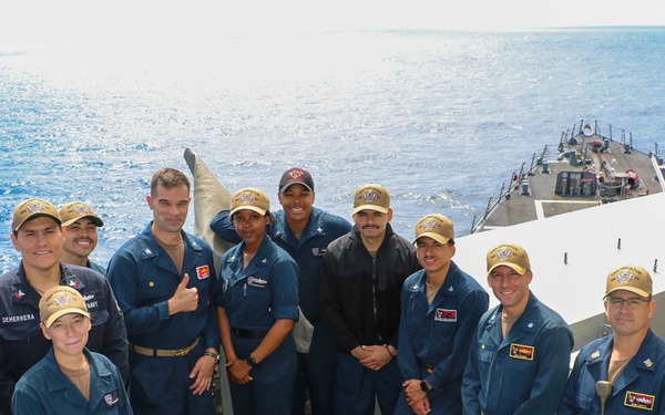 Commander, Destroyer Squadron 9 Visits USS Decatur (DDG 73)