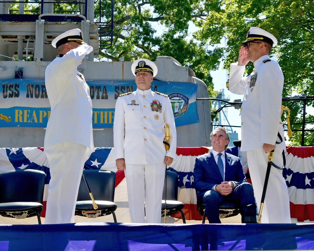 USS North Dakota (SSN 784) Change of Command