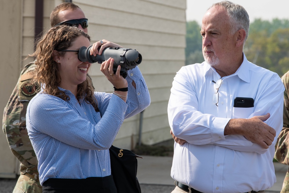 Senate Armed Services Committee staff director tours MAFB