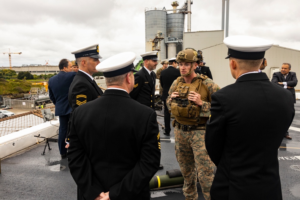 USS Mesa Verde and 26th MEU(SOC) host distinguished guests and leaders in Dublin, Ireland