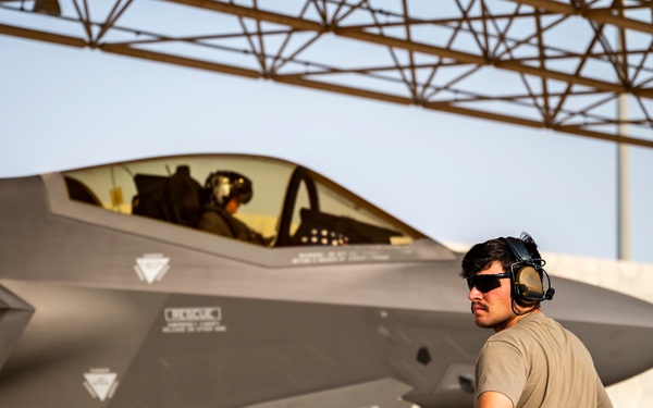 Hosting lethality: F-35s arrive at AUAB