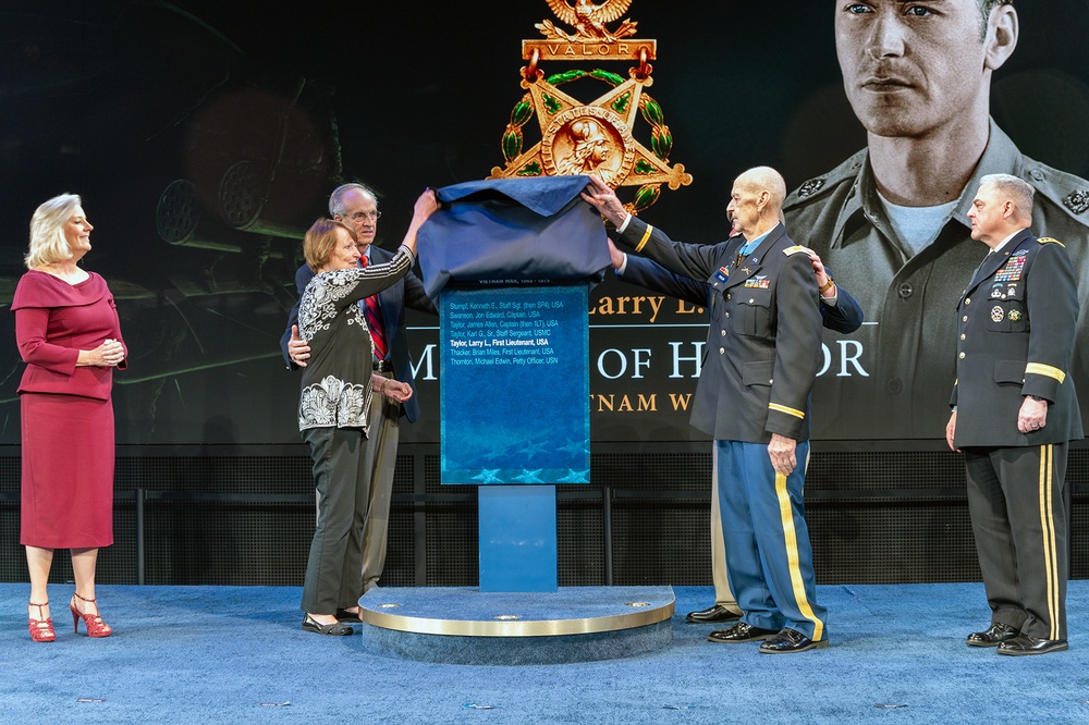 Army Capt. Larry L. Taylor Awarded Medal of Honor