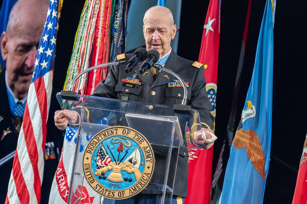 Army Capt. Larry L. Taylor Awarded Medal of Honor