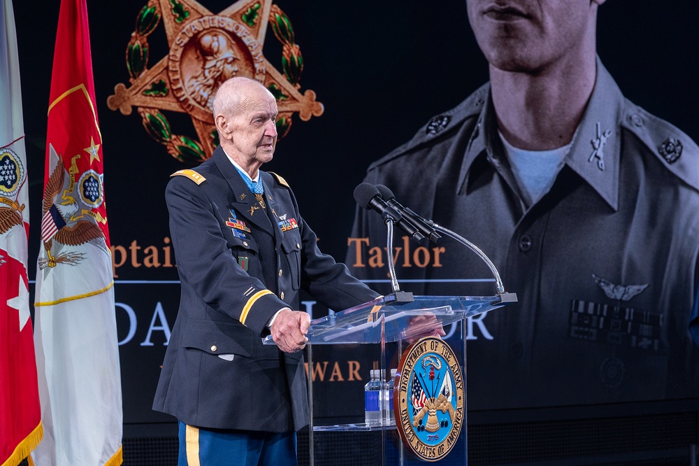 Army Capt. Larry L. Taylor Awarded Medal of Honor