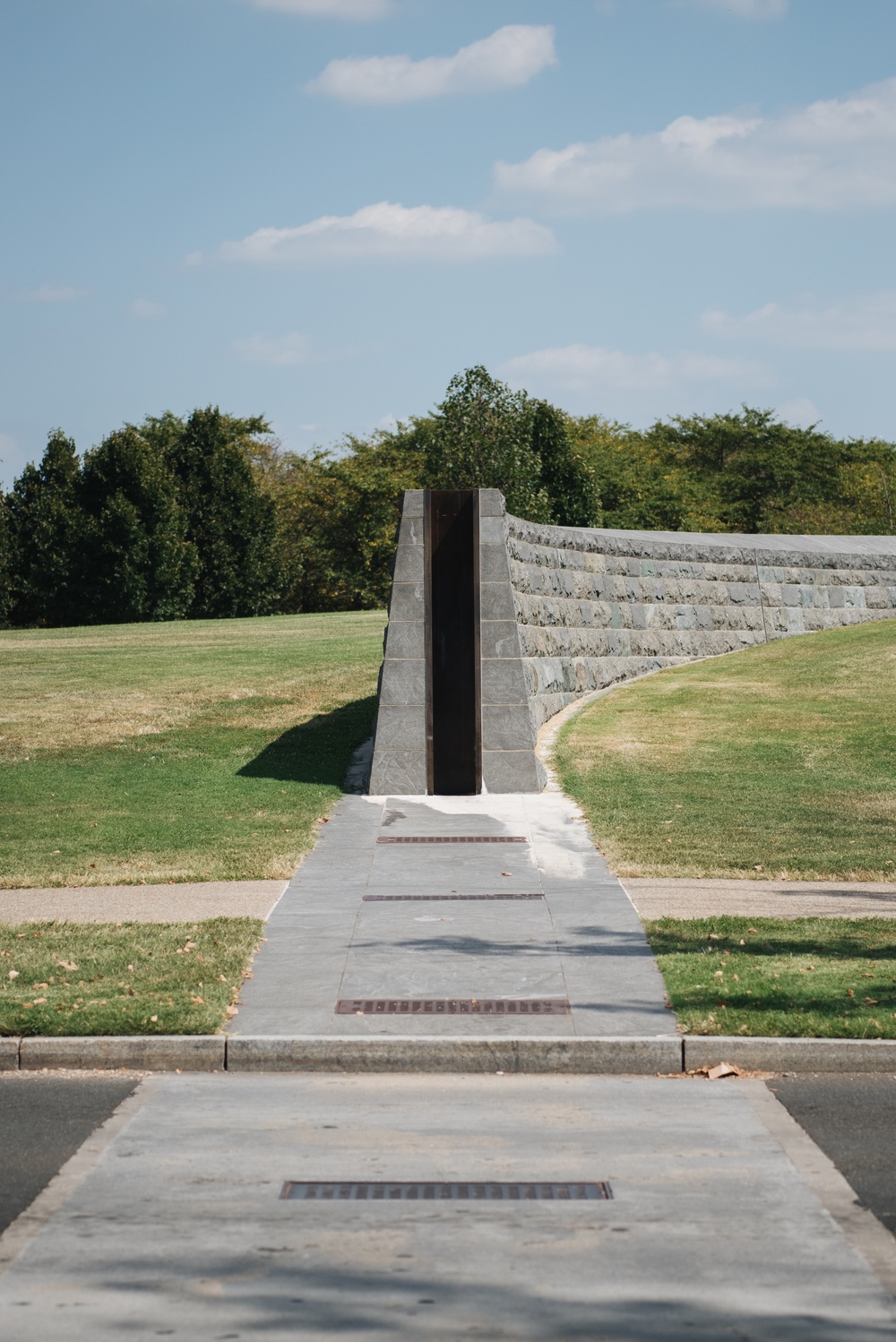 Baltimore District Hosts Netherlands for D.C. Levee Tour