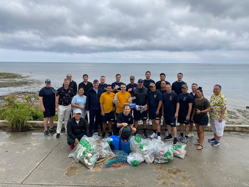 USS Pioneer Sailors and Members from the U.S. Consulate, Naha, Clean Beach on Ishigaki Island