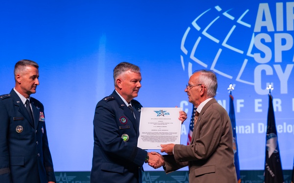 USNORTHCOM, NORAD Commander Presented H. H. Arnold Award