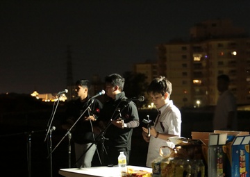 US SERVICE MEMBERS SHOWCASE OKINAWAN EISA DRUM DANCE / 在沖海兵隊員、地域住民にエイサー披露