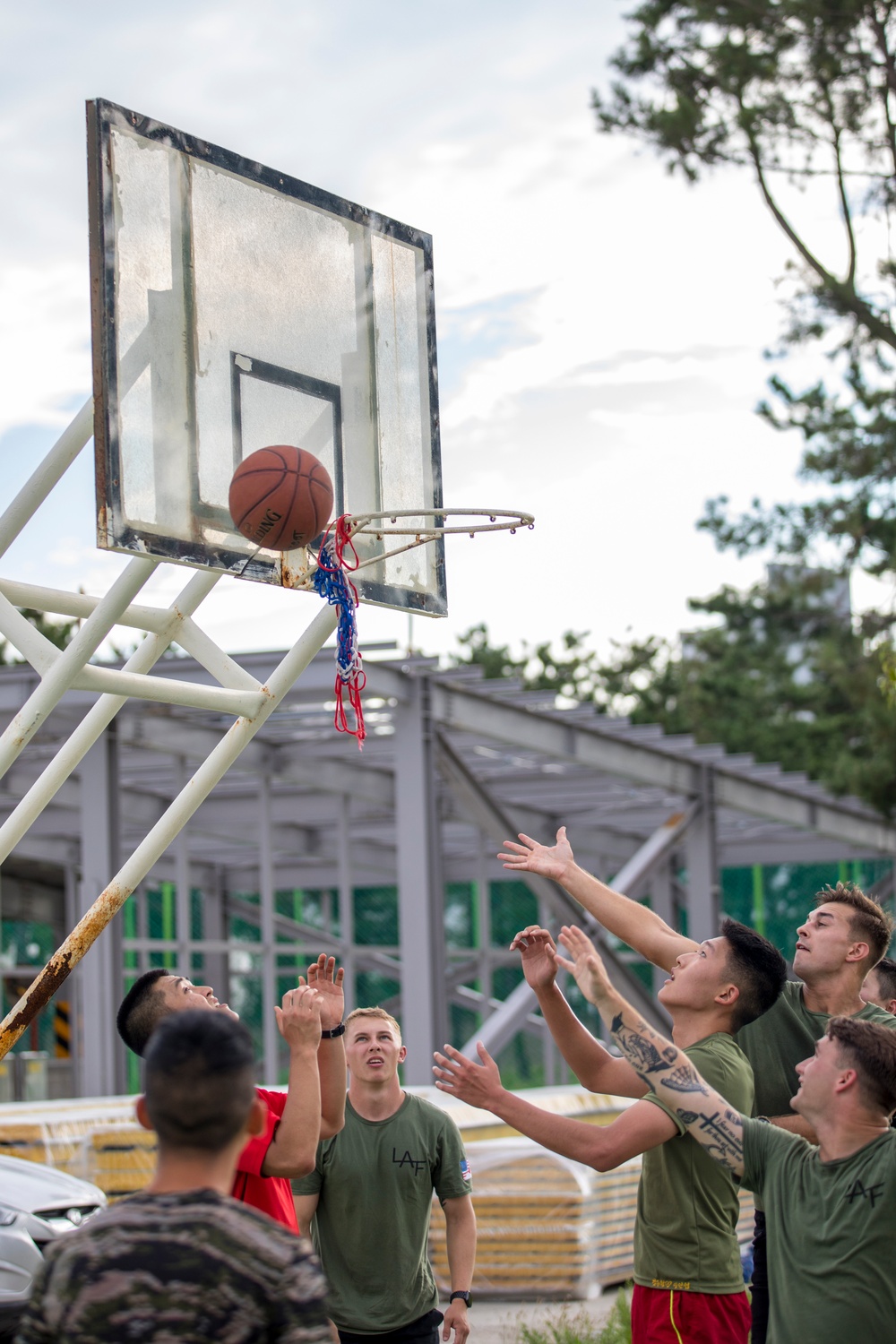 Give it Your Best Shot! 2d LAAD Challenges 1st ROK MarDiv to Basketball