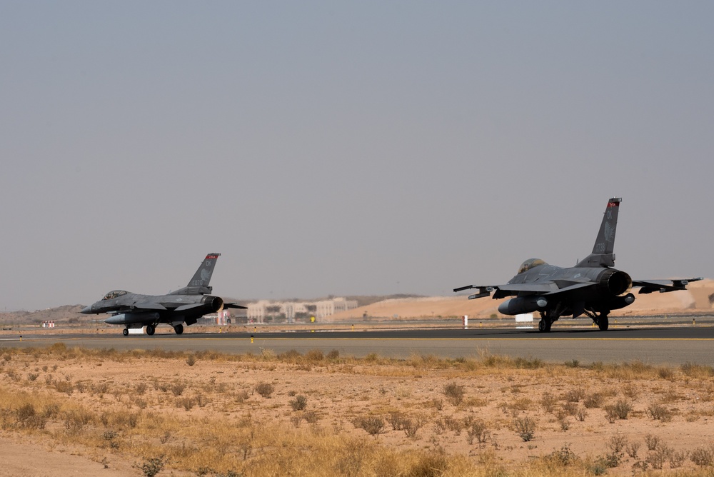 125th EFS Fighting Falcons taxi during Operation Agile Spartan