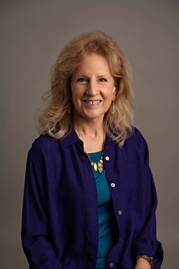 Lynn Martin inducted into IWR Distinguished Gallery of Employees