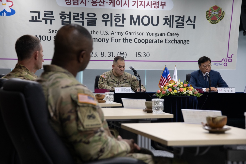 Garrison &amp; Seongnam city signing ceremony strengthens community relationship