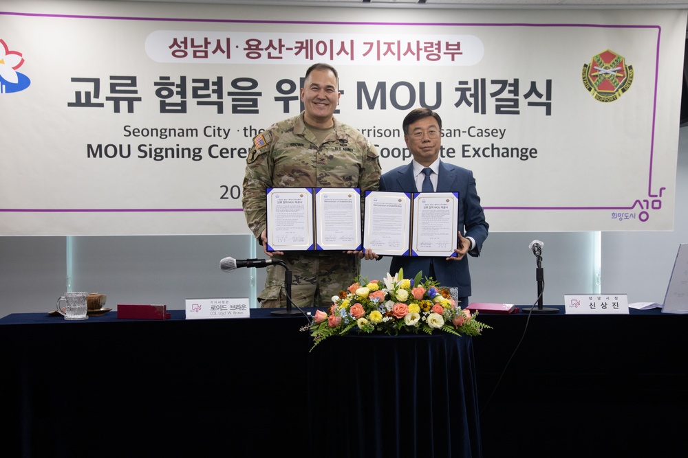 Garrison &amp; Seongnam city signing ceremony strengthens community relationship