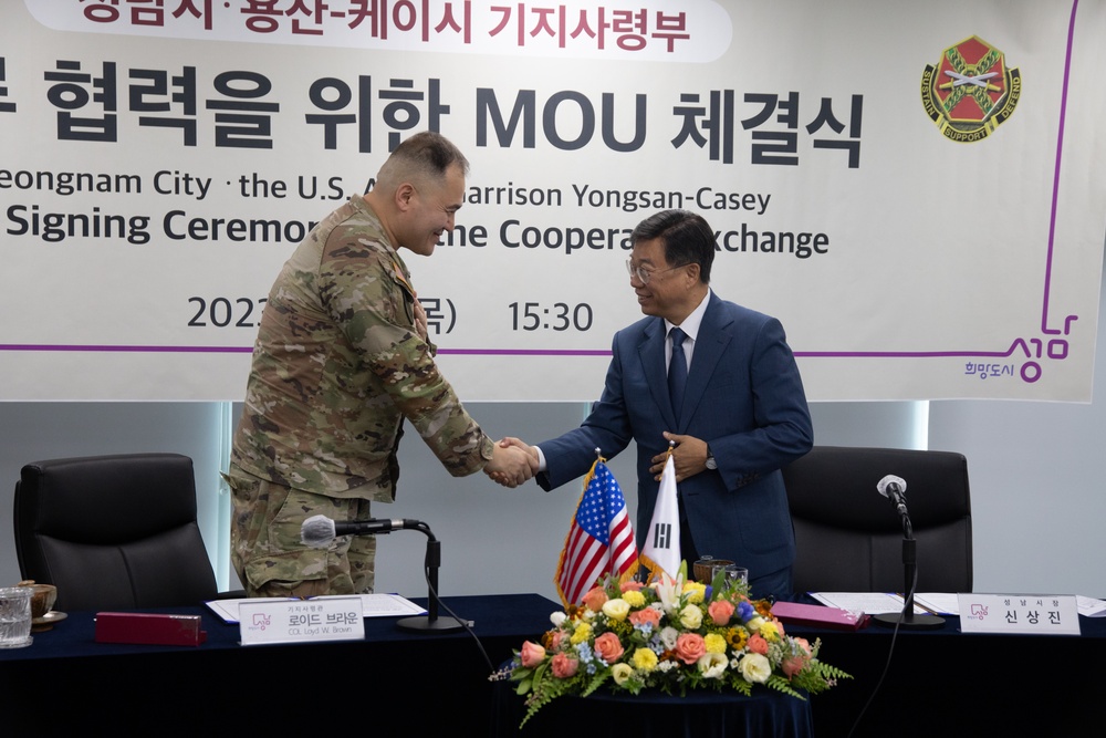 Garrison &amp; Seongnam city signing ceremony strengthens community relationship