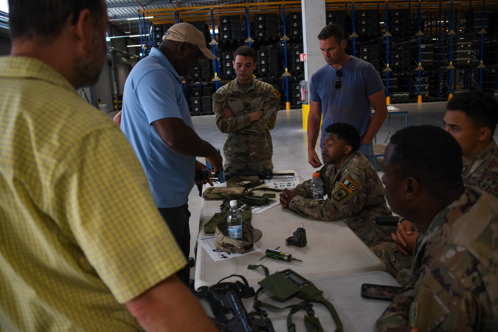 TSAE ETSD teaches Soldiers how to operate IWS