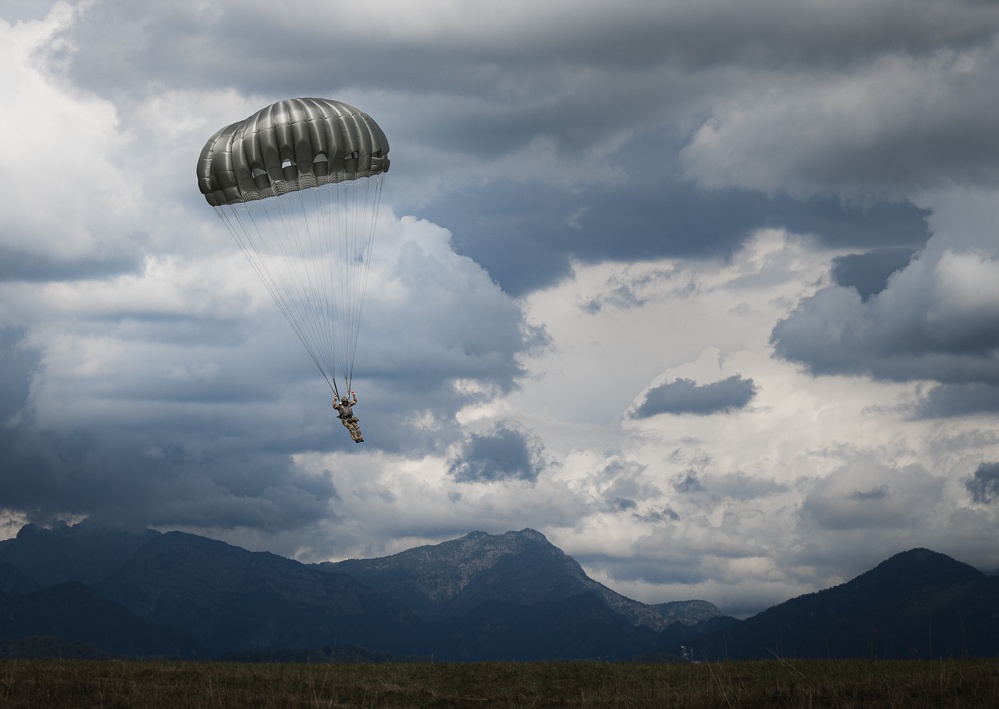 Sky Soldiers Conduct Airborne Operation On Frida Drop Zone