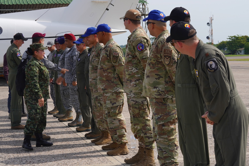 ADLA/ Relámpago 2023: Colombian Sergeant Major of the Combined Command visit
