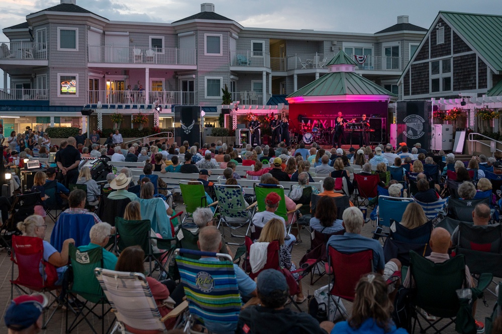 Air Force Band rocks out at summer concert