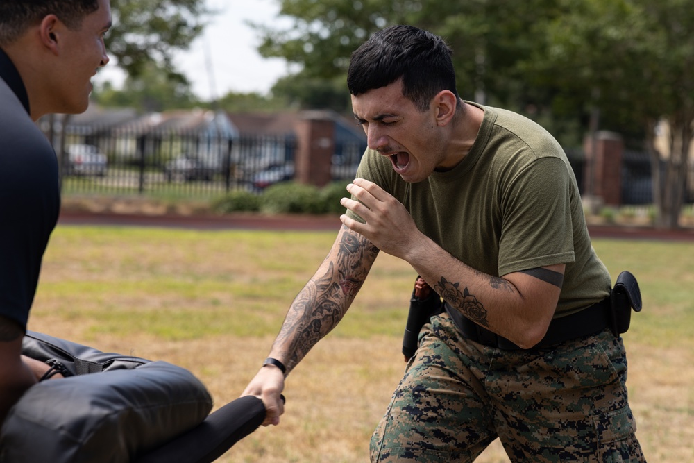 Marine Force Reserve PMO Hosts OC Maneuver Course