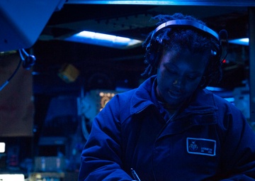 USS Paul Hamilton Combat Information Center Operations