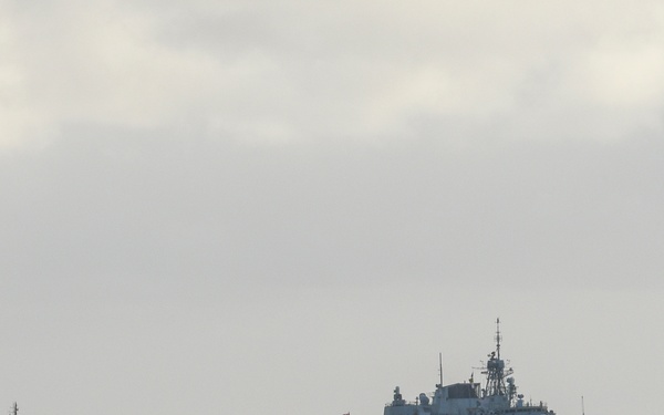 HMCS Montreal visits Diego Garcia