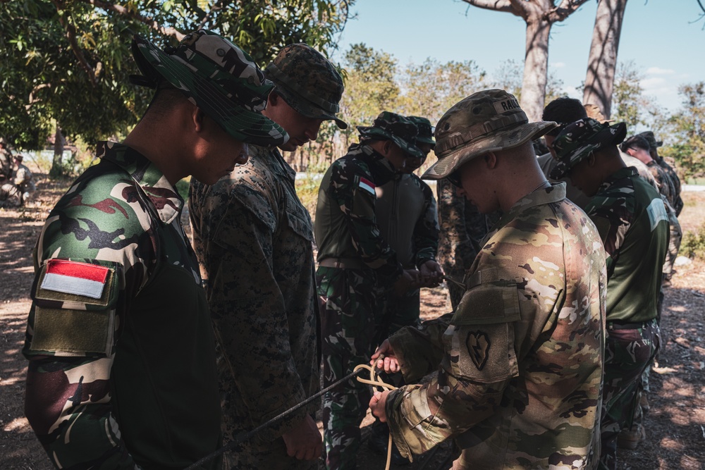 U.S. Marines, Soldiers, Indonesian Army Soldiers exchange small unit tactics during Exercise Super Garuda Shield 2023