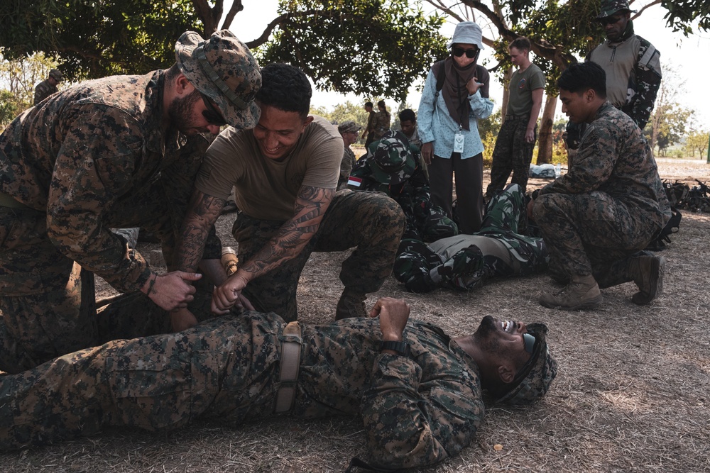 U.S. Marines, Soldiers, Indonesian Army Soldiers exchange small unit tactics during Exercise Super Garuda Shield 2023