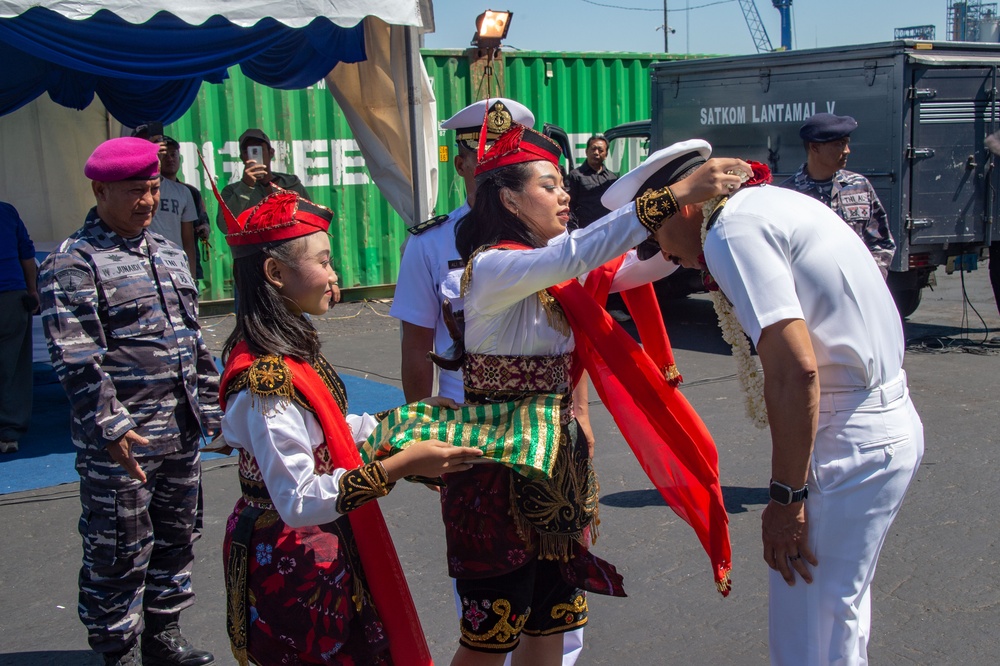 USS Green Bay (LPD 20) Arrives in Surabaya for Exercise Super Garuda Shield 2023